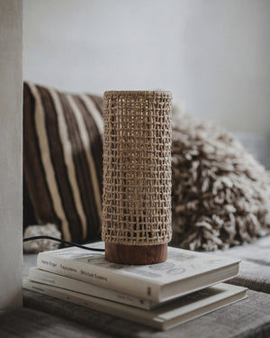 Auri bordslampa i trä, beige 32 cm