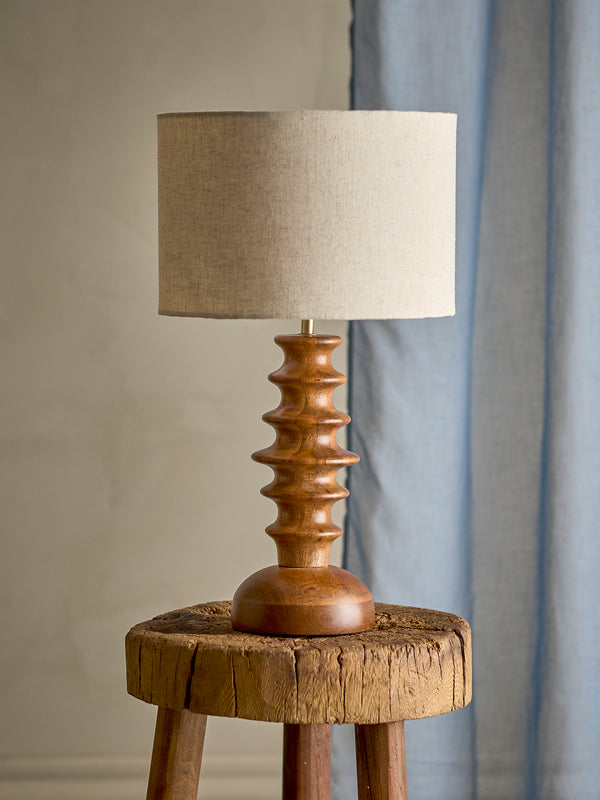Elinora Bordslampa i mangoträ, brun, 52 cm